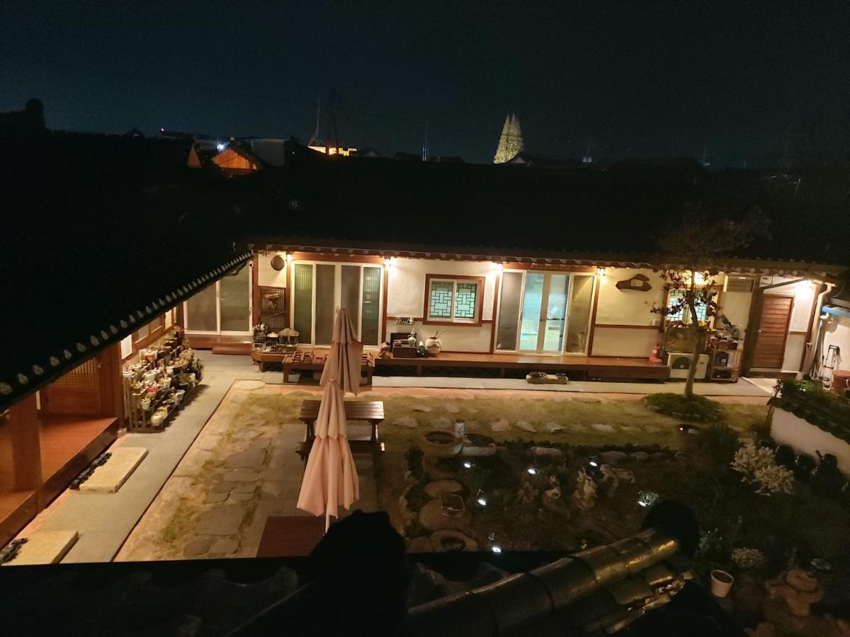 Hanok Raon Gyeongju Exteriör bild