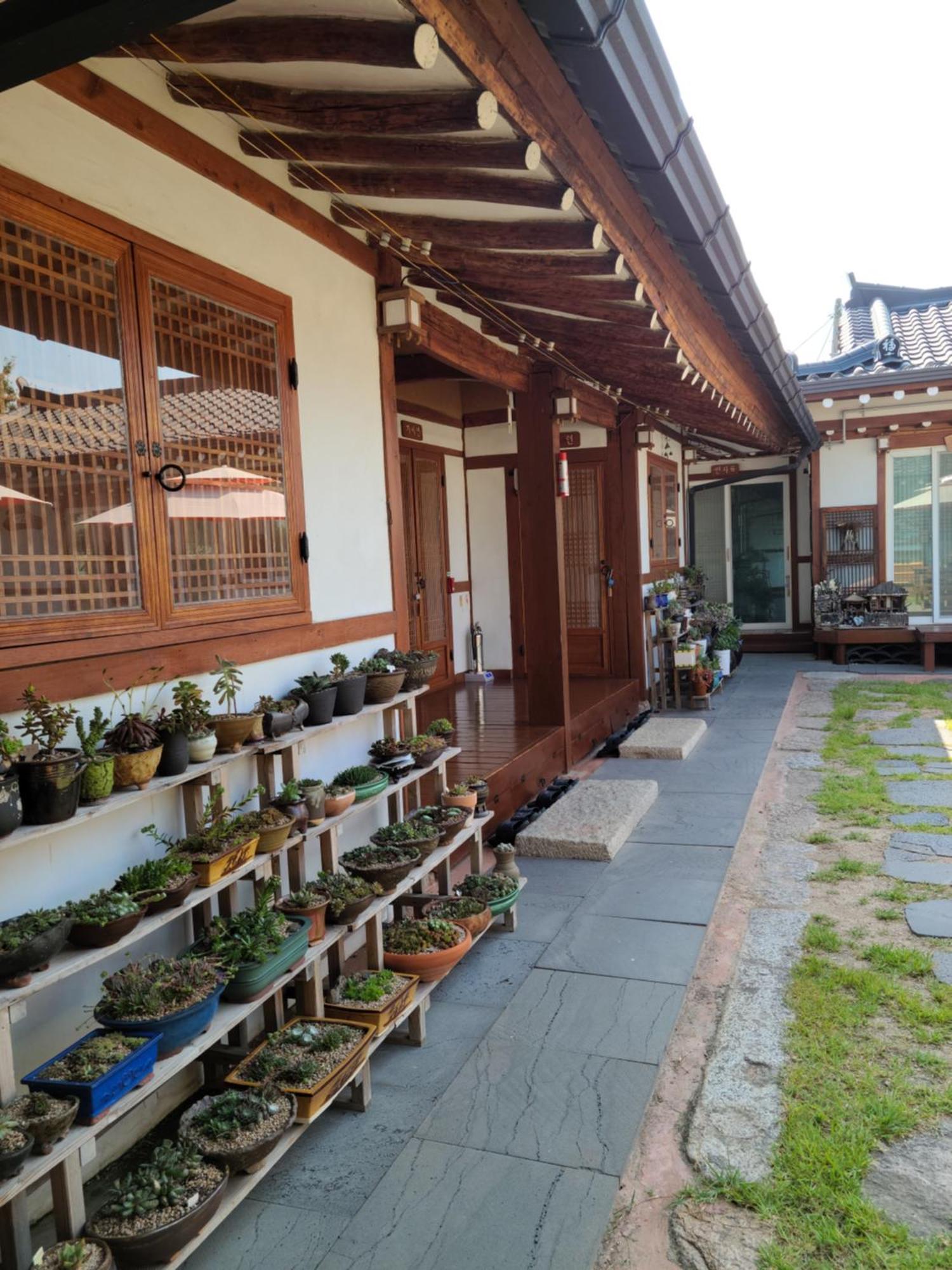 Hanok Raon Gyeongju Exteriör bild